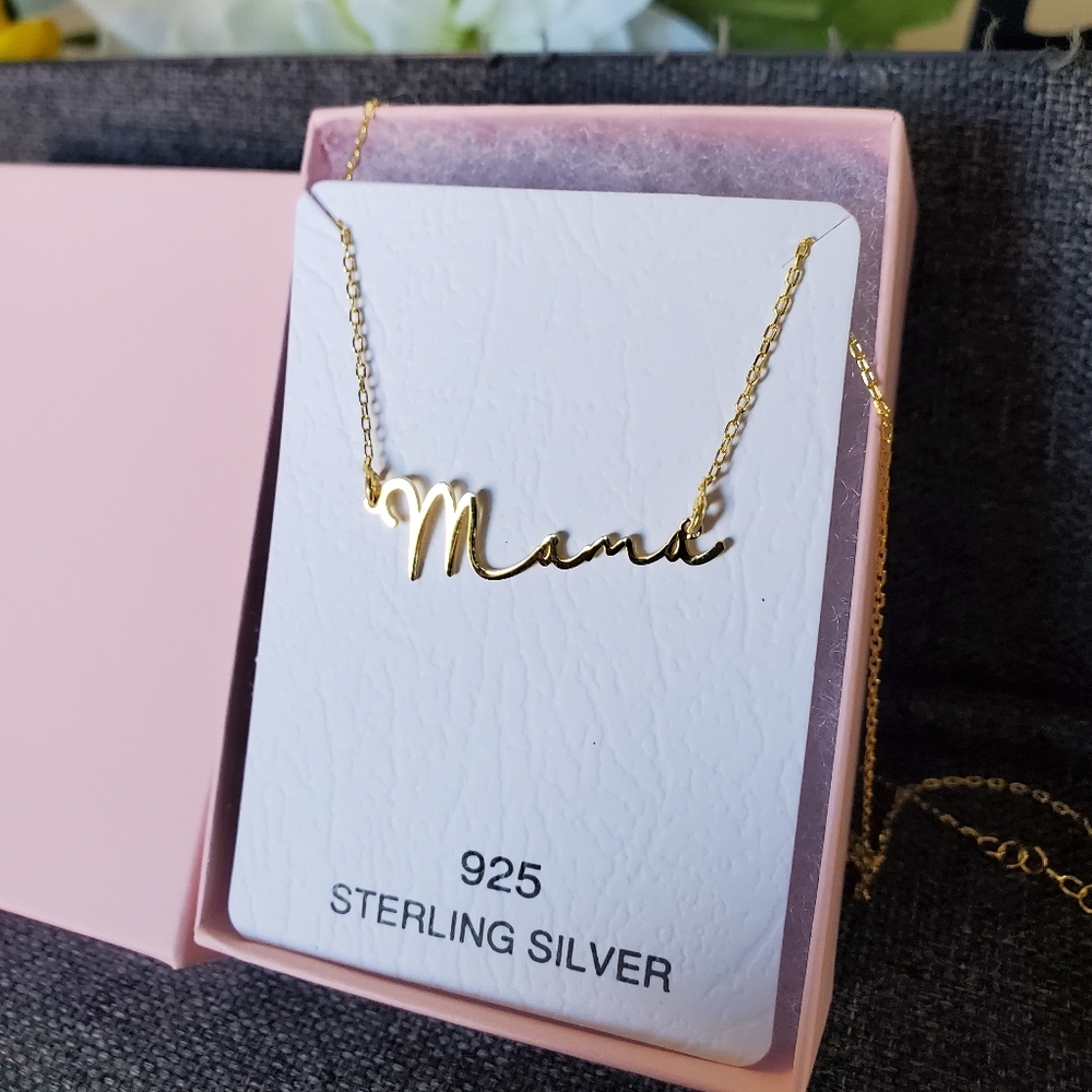 Mama Initial Necklace - Picture 4 of 9